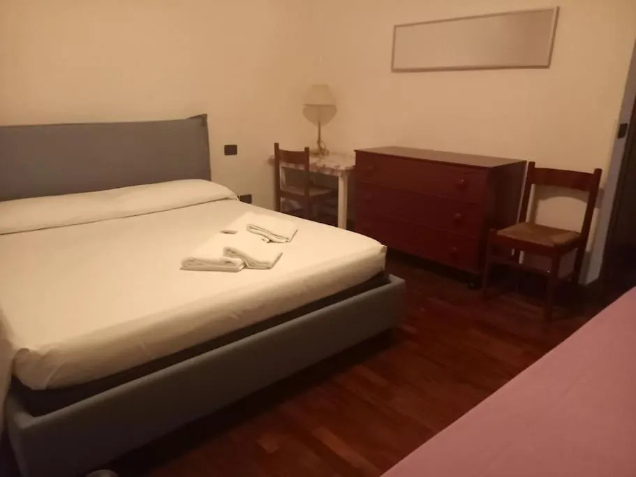 Comfortable Typical Old Style Apartment Milan 0*,  Italy
